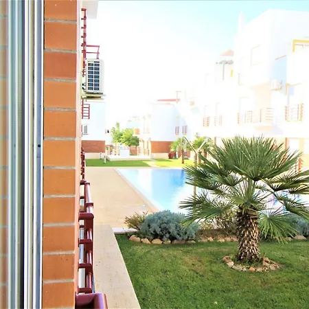 1bed With Pool Wpg2